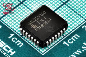 GAL22V10D-15LJ